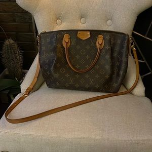 LOUIS VUITTON Monogram Turenne MM